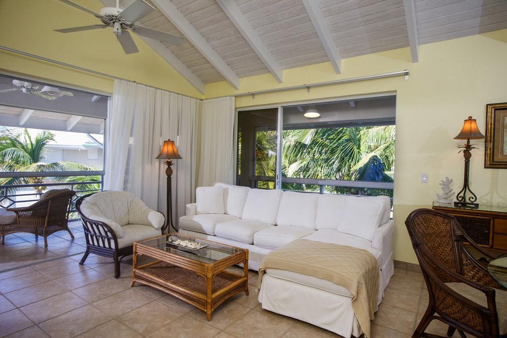 Ocean Club West Resort Grace Bay Buitenkant foto