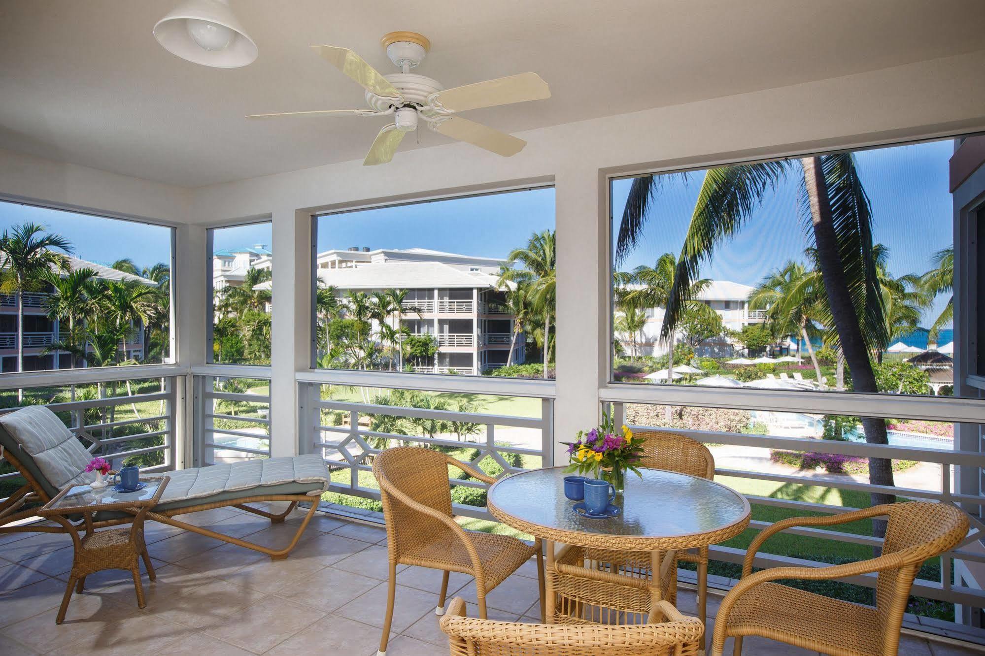 Ocean Club West Resort Grace Bay Buitenkant foto