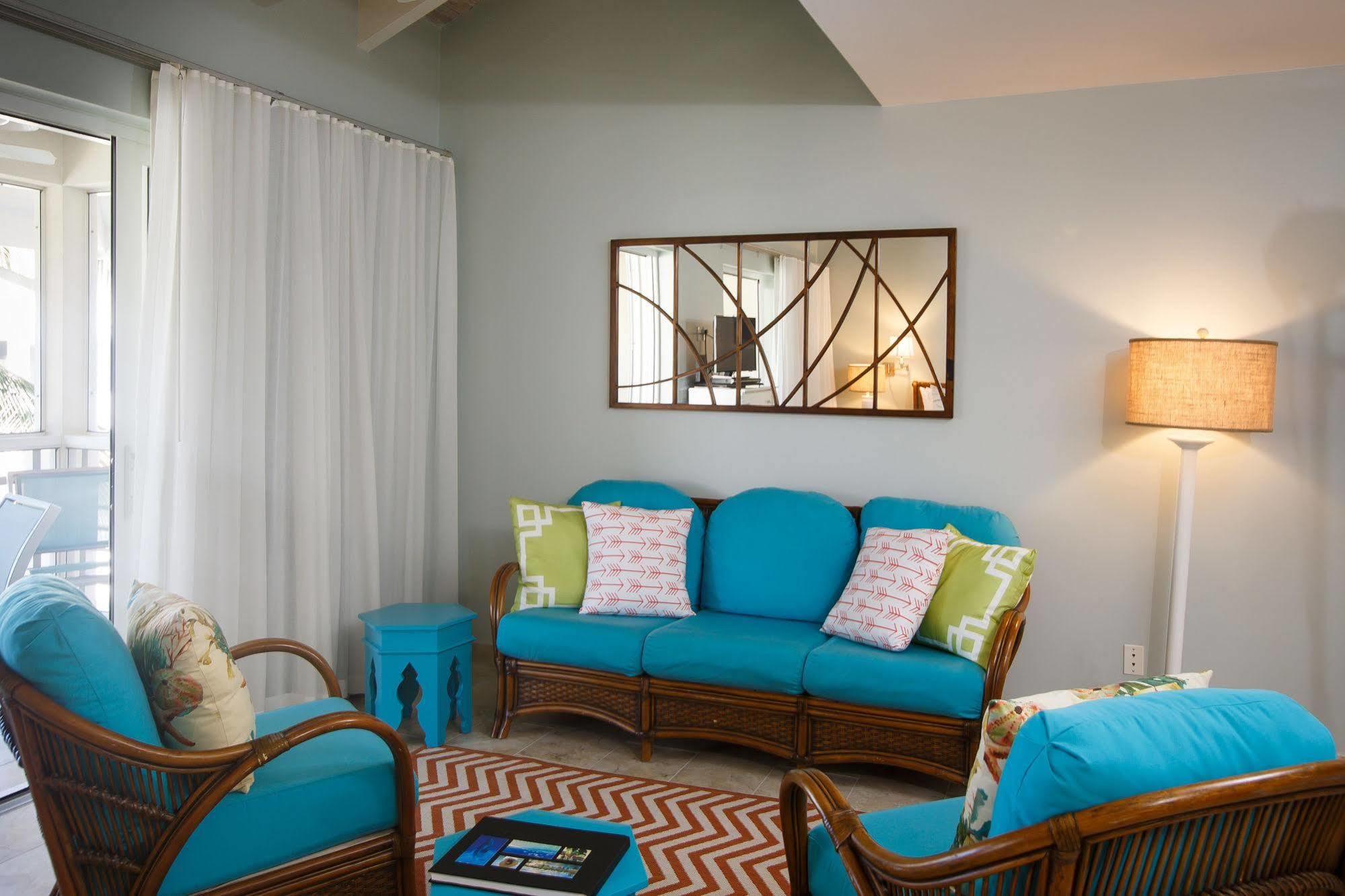 Ocean Club West Resort Grace Bay Buitenkant foto